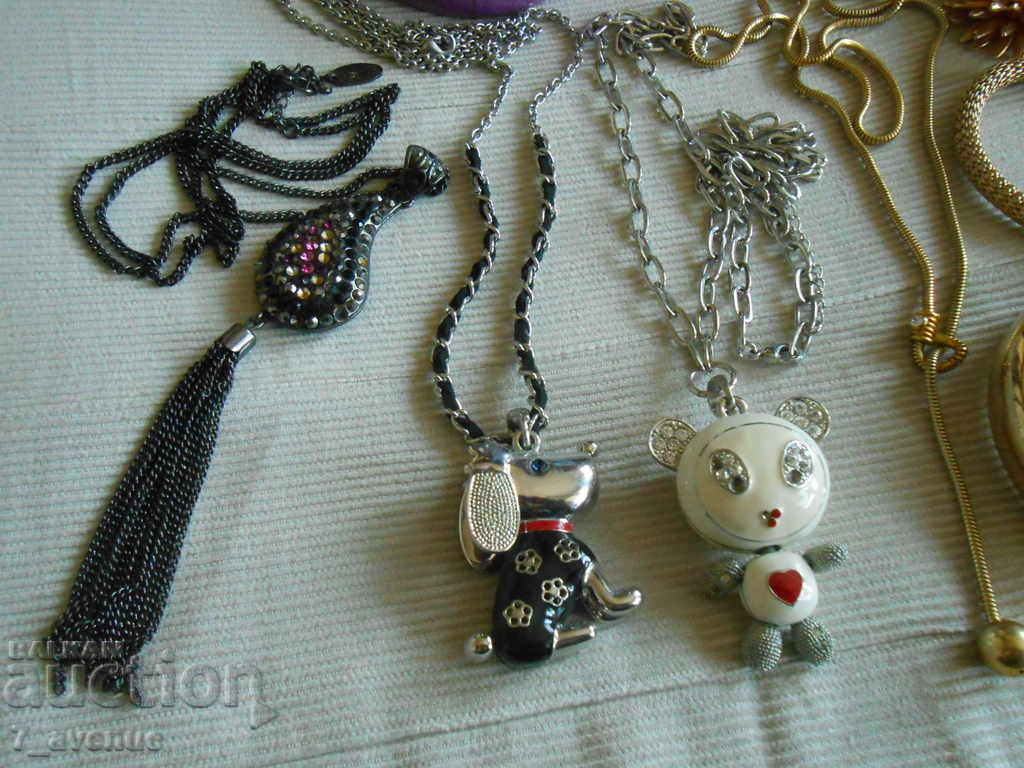 Βραχιόλι καρφίτσα κολιέ LOT - ενδιαφέρον, δείτε μόνοι σας με τιμή 29.00 BGN | € 14.83