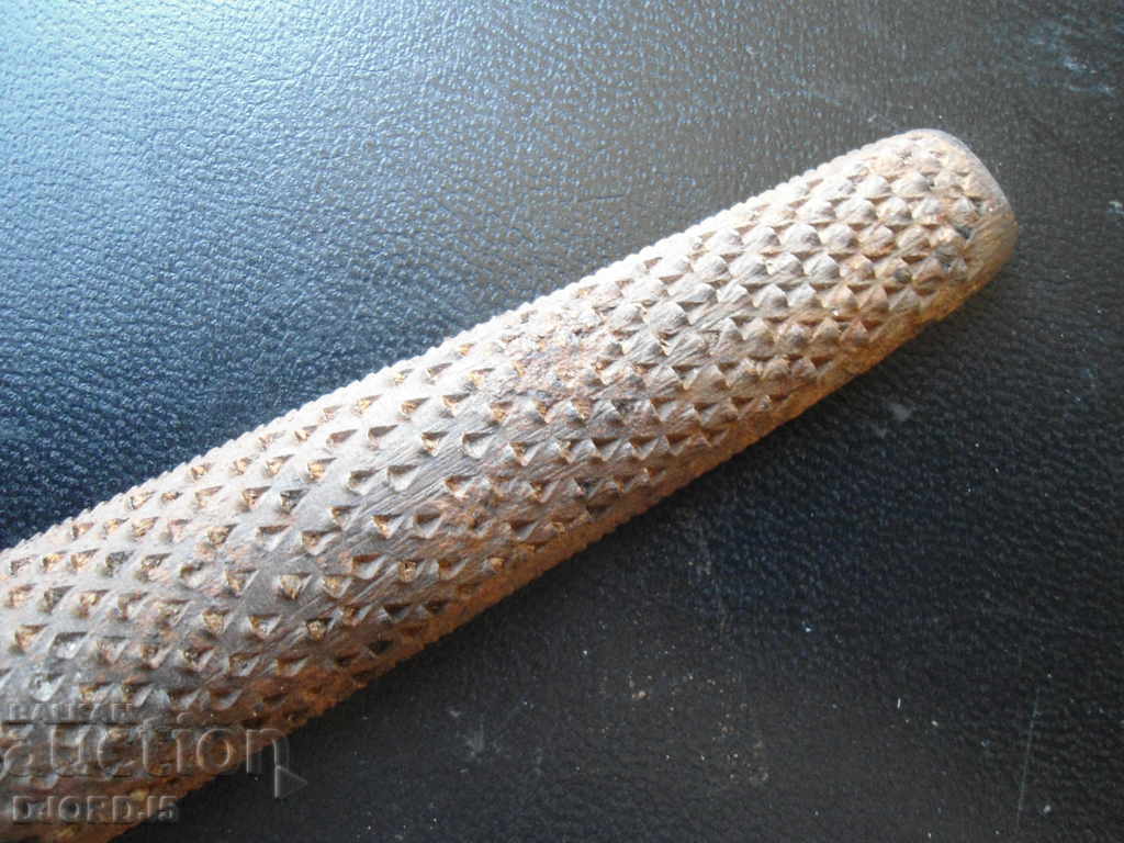 Old files, half-round with price 3.00 BGN | € 1.53 Old files, half-round with price 3.00 BGN | € 1.53