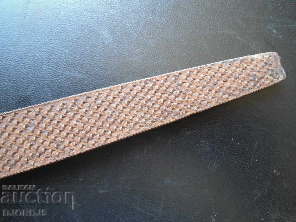 Auction Old files, half-round Auction Old files, half-round