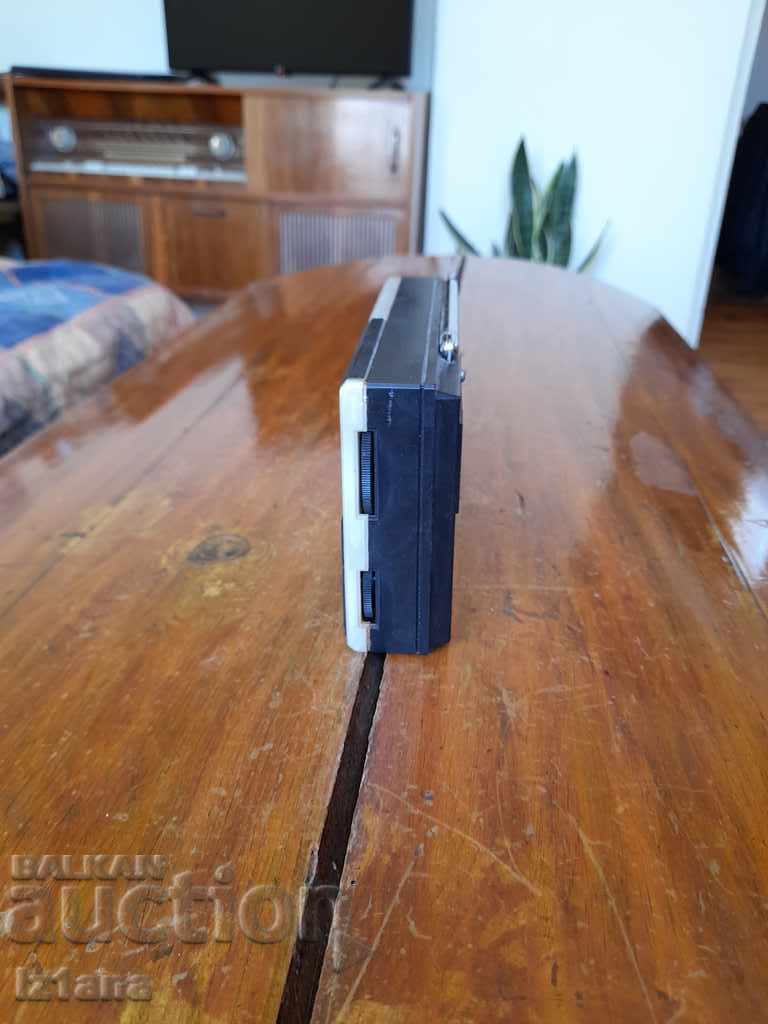 Παλιό ραδιόφωνο, ραδιόφωνο Star Sound με τιμή 30.00 BGN | € 15.34 Παλιό ραδιόφωνο, ραδιόφωνο Star Sound με τιμή 30.00 BGN | € 15.34