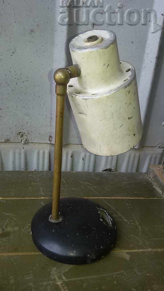 Delivery of retro desktop lamp for 70s Delivery of retro desktop lamp for 70s