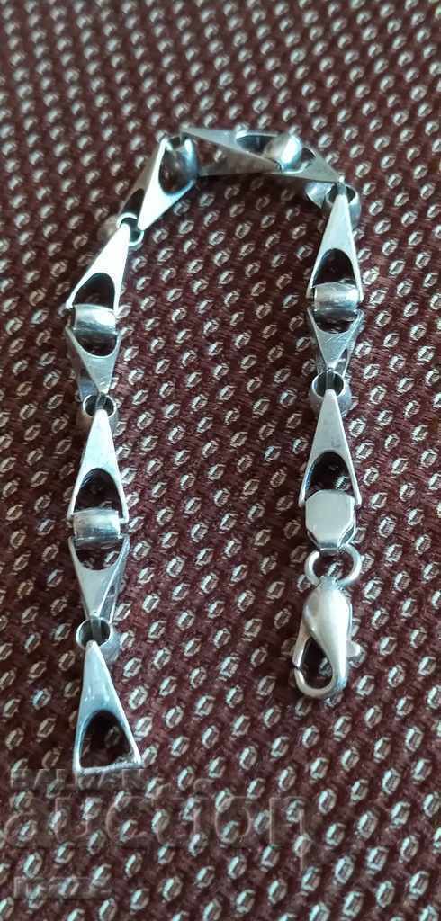 INTERESANTĂ BRATĂ, TRICOAT ORIGINAL cu preț 77.00 BGN | € 39.37