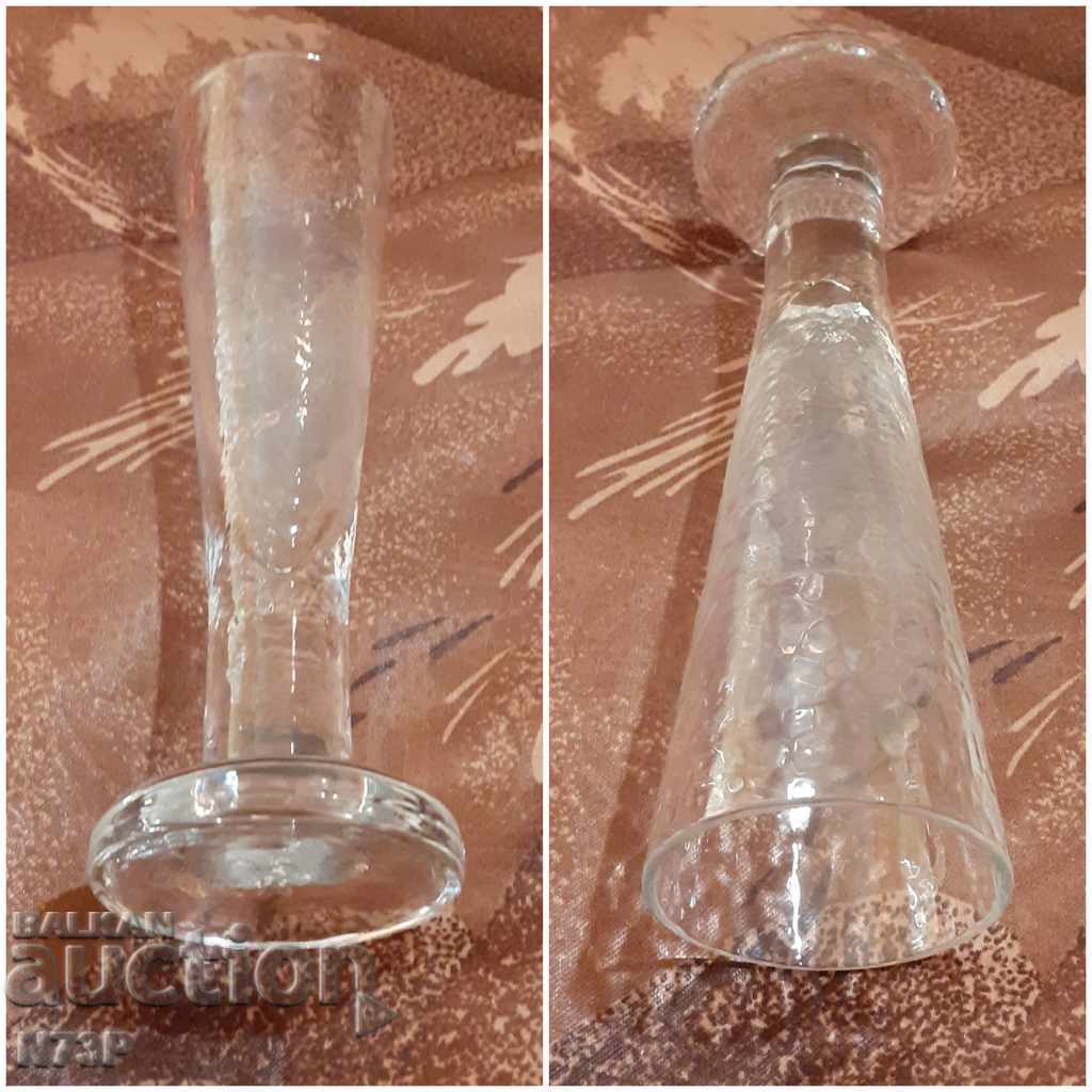 VASE. RELIEF GLASS. - 7 VASE. RELIEF GLASS. - 7