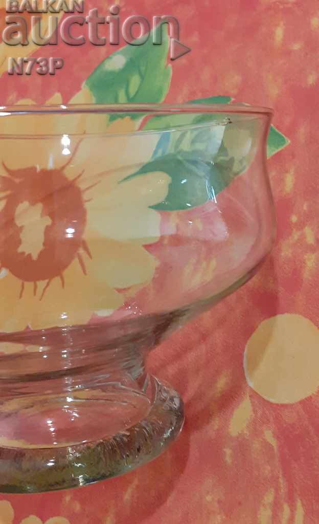 BEAUTIFUL VASE. THIN GLASS. with price 15.00 BGN | € 7.67 BEAUTIFUL VASE. THIN GLASS. with price 15.00 BGN | € 7.67