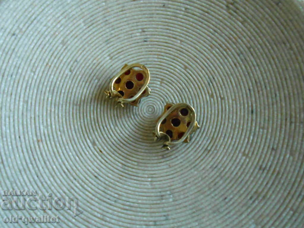 Delivery of ORIGINAL OLD EARRINGS WITH NATURAL GARNET, NORM Delivery of ORIGINAL OLD EARRINGS WITH NATURAL GARNET, NORM