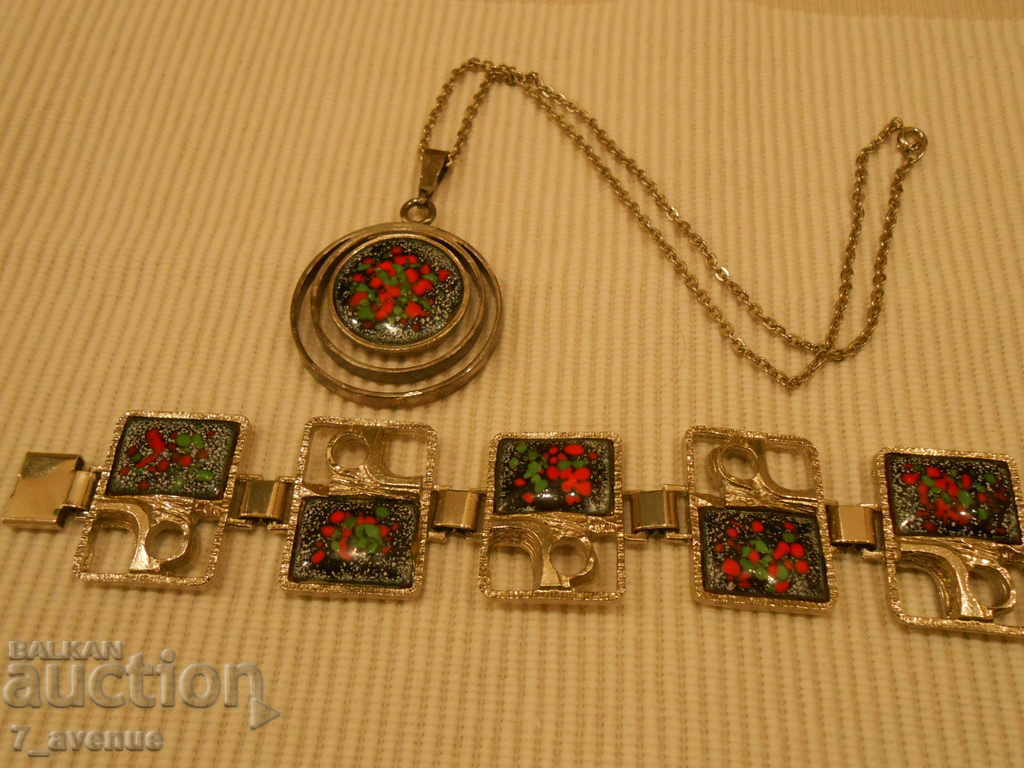 Δημοπρασία ΒΡΑΧΙΟΛΙ Χειροποίητο κολιέ από σμάλτο, VINTAGE 15/08/2021 Δημοπρασία ΒΡΑΧΙΟΛΙ Χειροποίητο κολιέ από σμάλτο, VINTAGE 15/08/2021