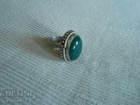Ring with green stone VINTAGE 15.08.2021