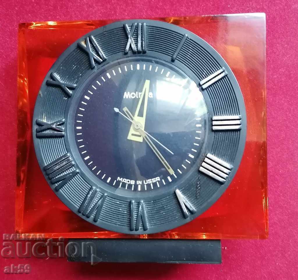 Old table clock "Lightning" - guest 3309-75 class 1.