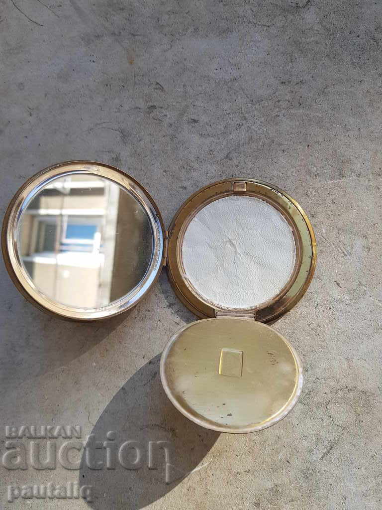 Delivery of OLD POWDER GOLDEN ENGLAND Delivery of OLD POWDER GOLDEN ENGLAND