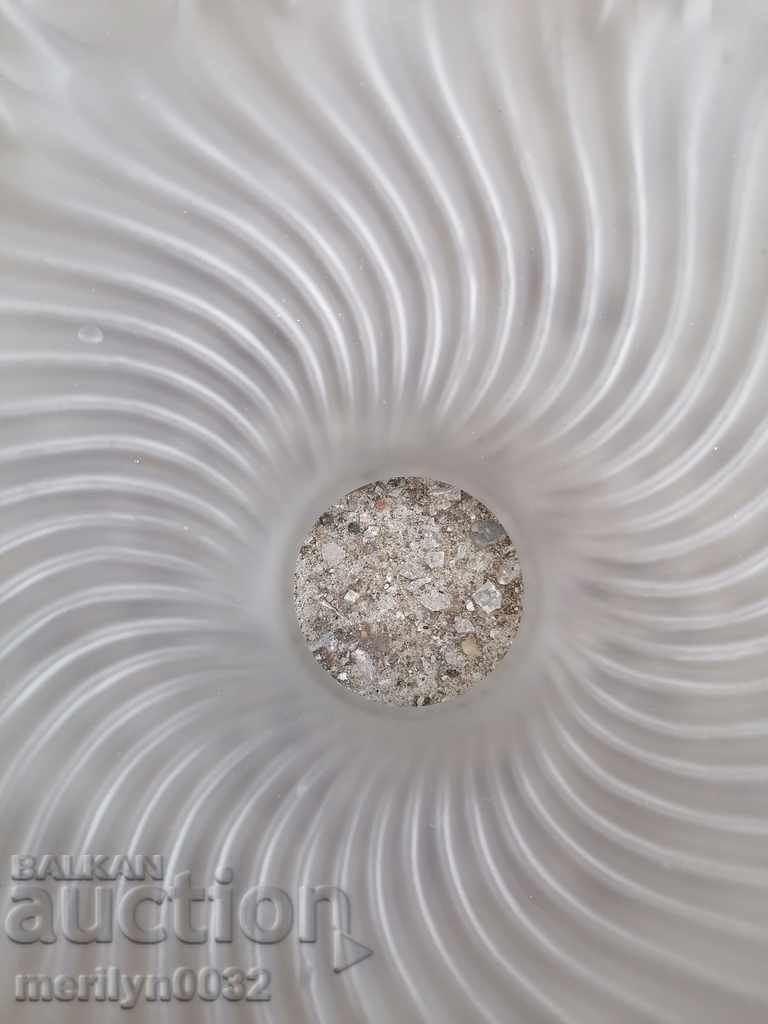 Delivery of An old lampshade cloak, lamp, lantern, chandelier, glass Delivery of An old lampshade cloak, lamp, lantern, chandelier, glass