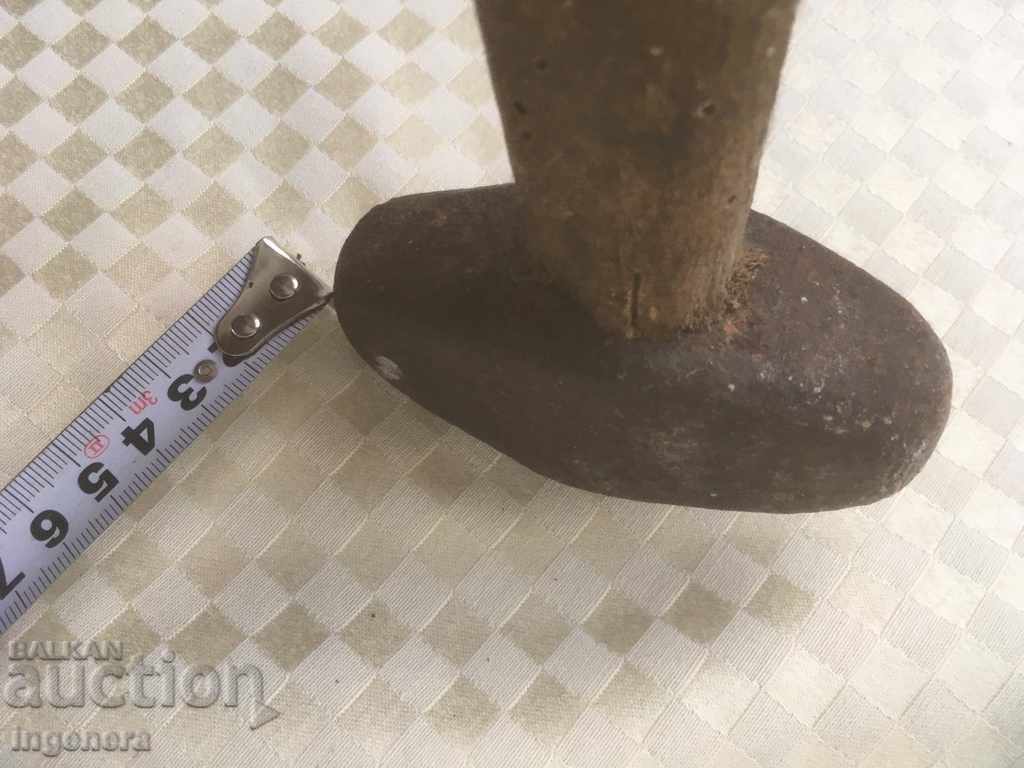 Auction  CHUK STAR KAMENARSKI CHUK-700 GR