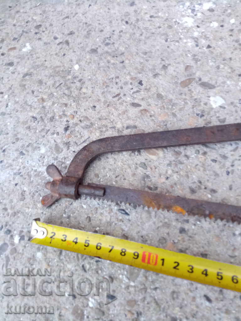 Auction  Old hand saw