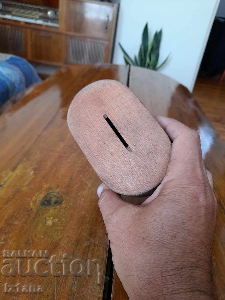 Old wooden box - 5 Old wooden box - 5