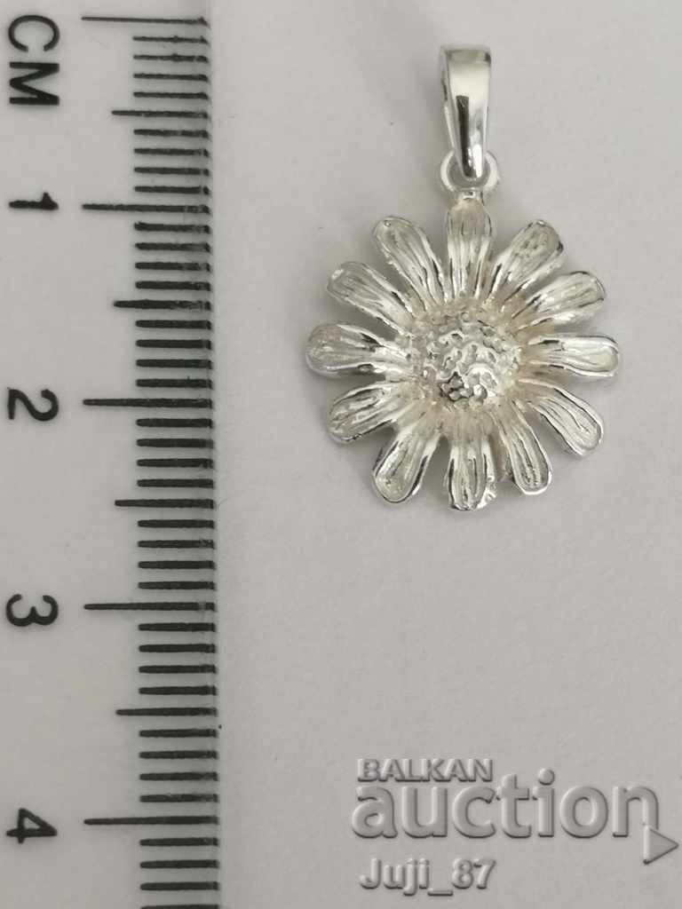 New silver flower pendant