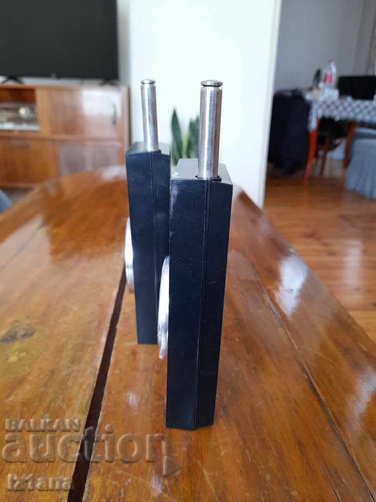 Delivery of Old Walkie Talkie Royal Delivery of Old Walkie Talkie Royal