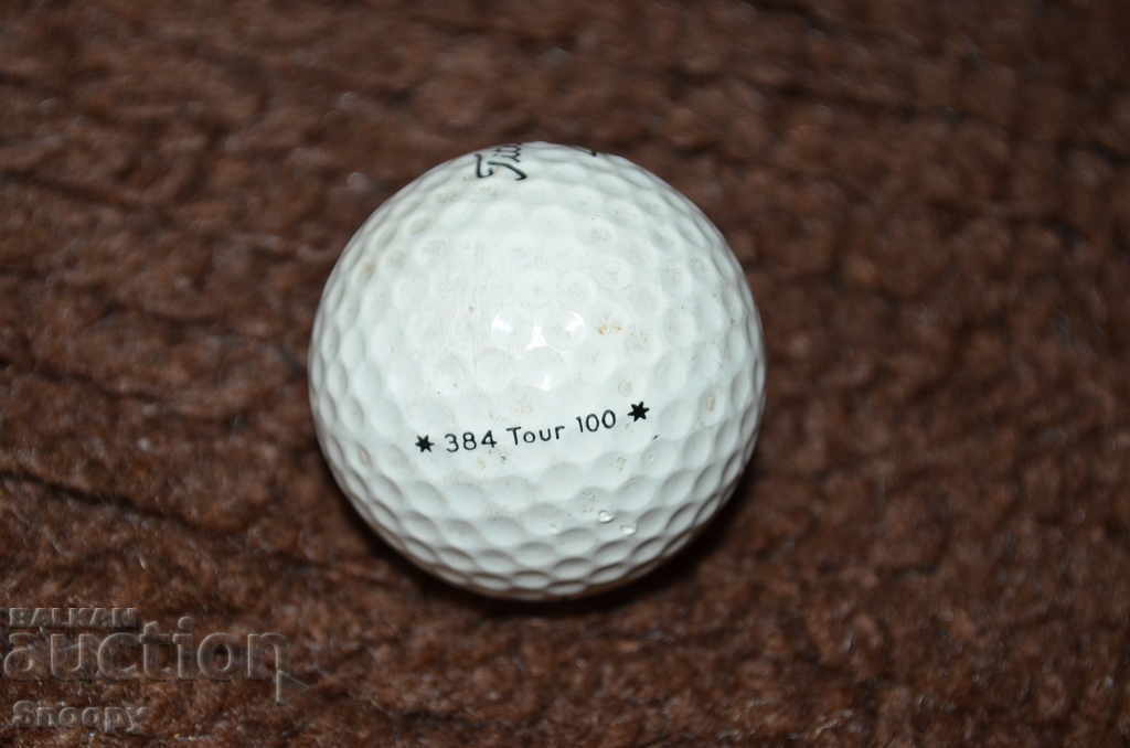 Minge de golf Titleist 4 cu preț 1.00 BGN | € 0.51 Minge de golf Titleist 4 cu preț 1.00 BGN | € 0.51