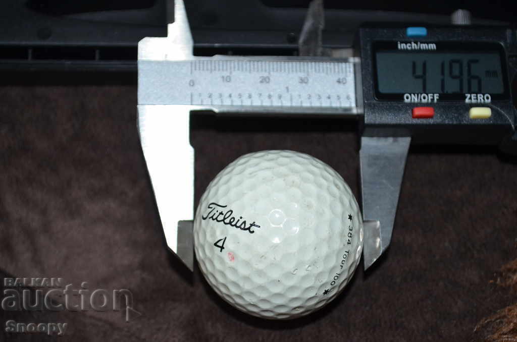 Livrarea Minge de golf Titleist 4 Livrarea Minge de golf Titleist 4