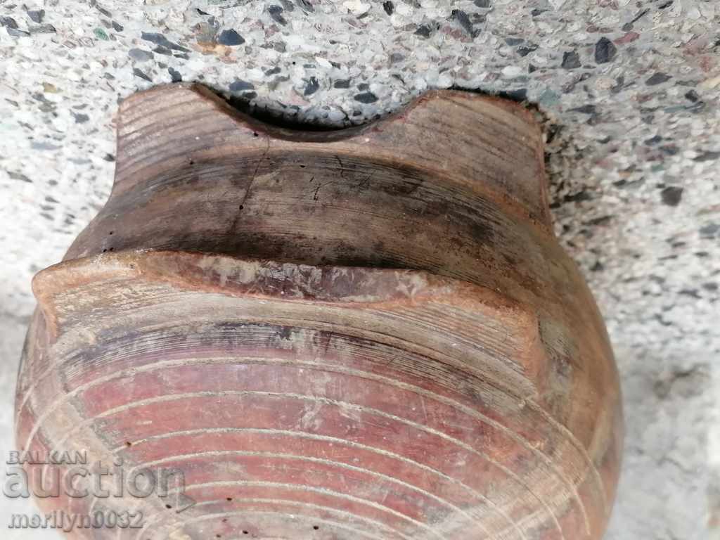 Auction  King's flask, wooden bucket, barrel, barrel