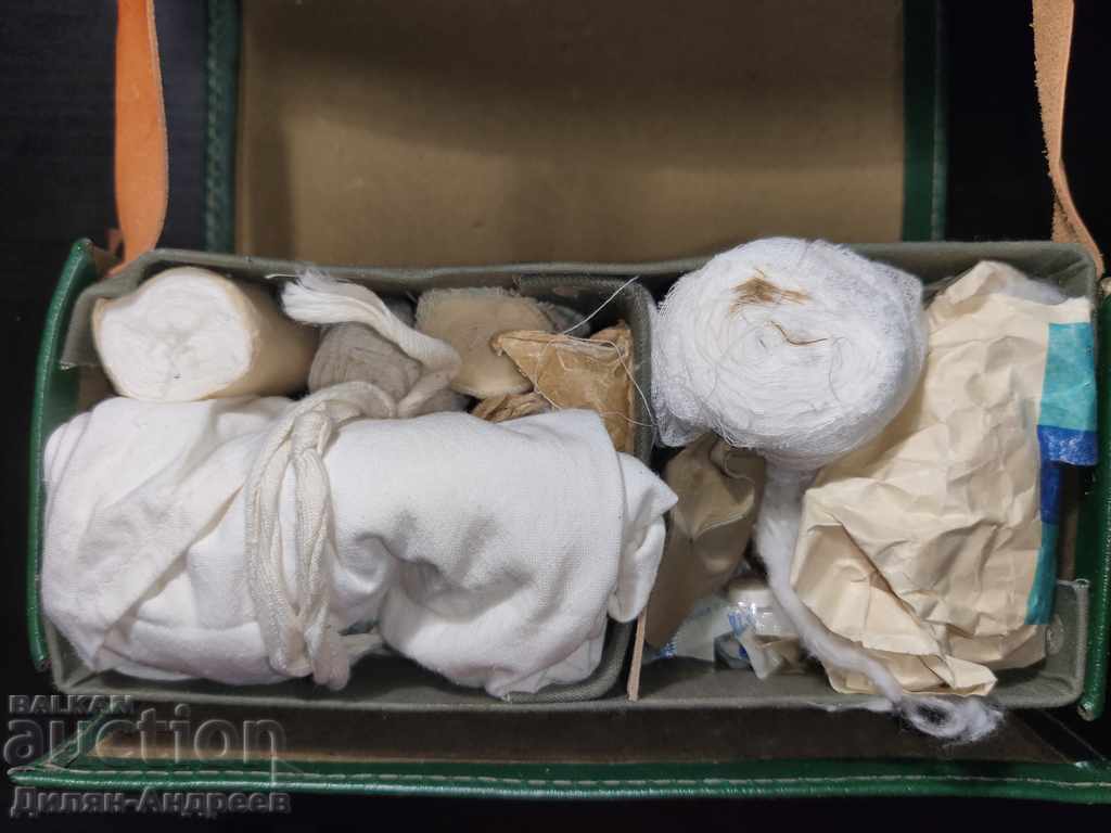 Old medical bag, Red Cross - Complete set! - 6