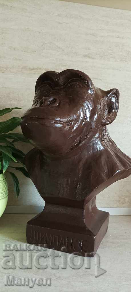 I am selling an old author's sculpture. with price 160.00 BGN | € 81.81 I am selling an old author's sculpture. with price 160.00 BGN | € 81.81