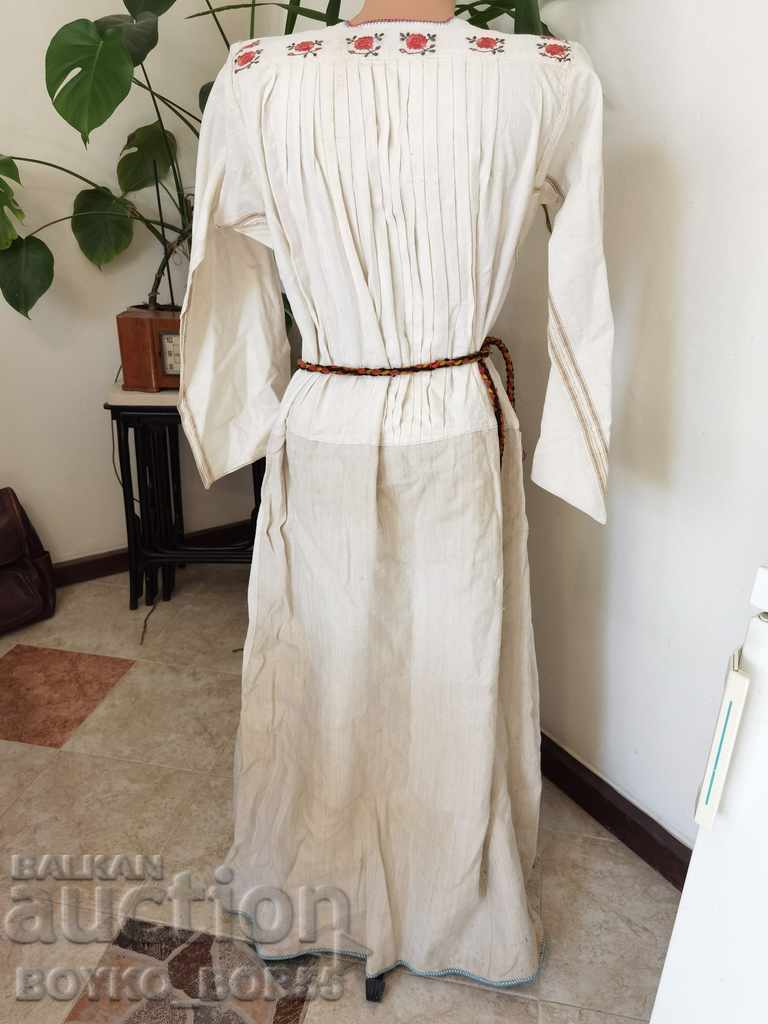 Аукцион Автентична Старинна Царска Рокля Блуза от Народна Носия Аукцион Автентична Старинна Царска Рокля Блуза от Народна Носия