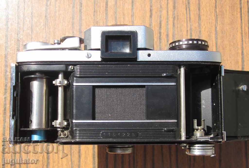 стар Германски фотоапарат EXAKTA VX 1000 и работи - 7