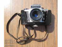 παλιά γερμανική κάμερα EXAKTA VX 1000 και λειτουργεί