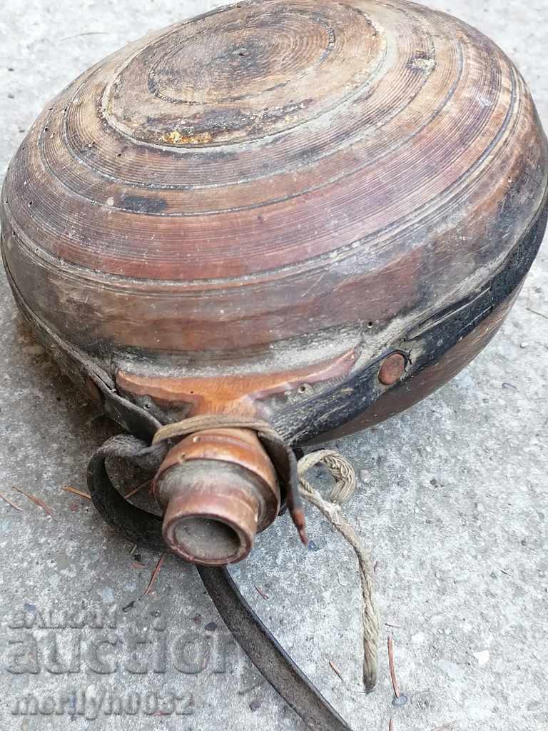 Delivery of King's flask, wooden bucket, barrel, barrel Delivery of King's flask, wooden bucket, barrel, barrel