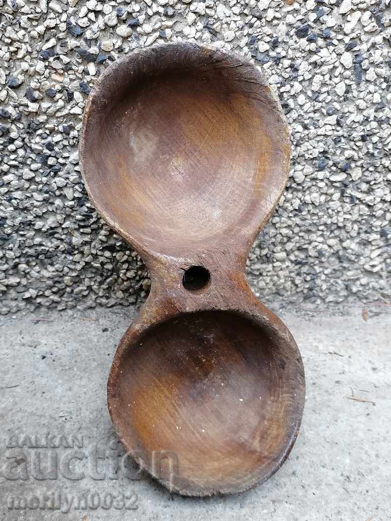 An old wooden salon, a salt pan with a spoon, the wooden one with price 59.00 BGN | € 30.17 An old wooden salon, a salt pan with a spoon, the wooden one with price 59.00 BGN | € 30.17