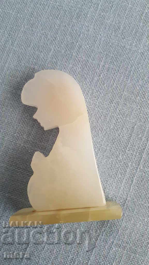 Auction Beautiful figurine made of natural onyx material Auction Beautiful figurine made of natural onyx material