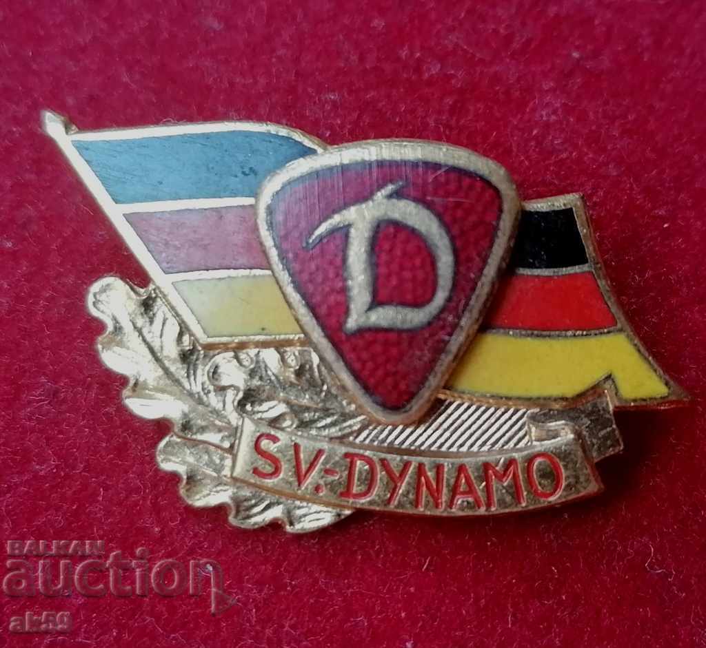 Old GDR badge "Dinamo Berlin"