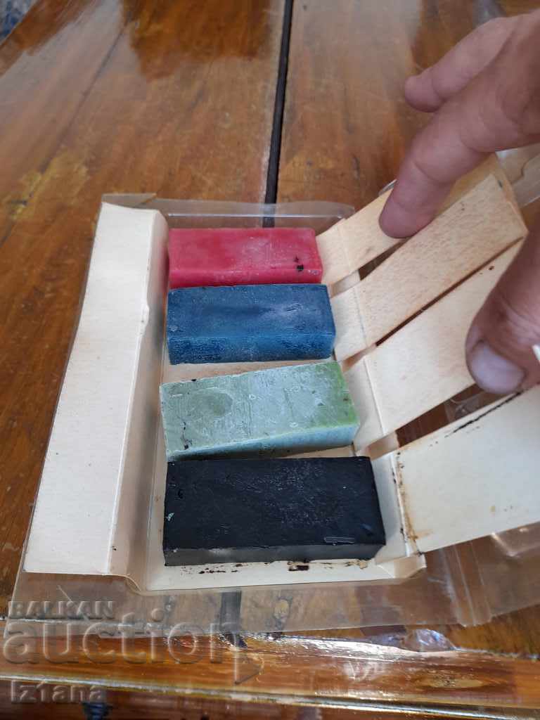 Old ski wax - 5 Old ski wax - 5