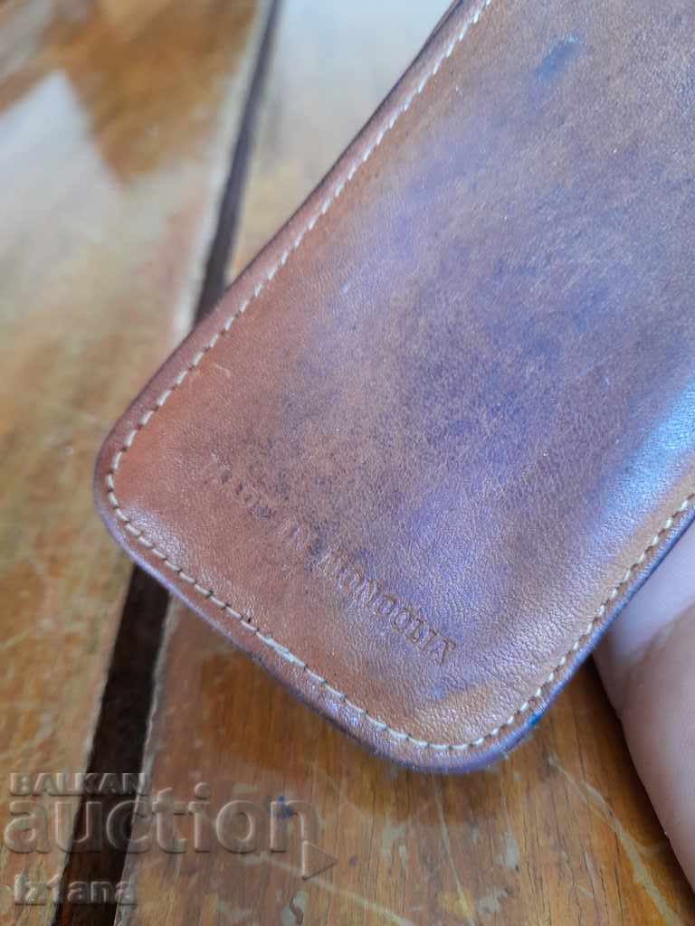 Delivery of Old spectacle case Delivery of Old spectacle case