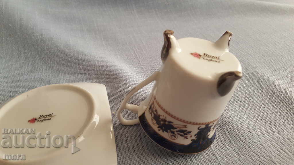 Stylish porcelain cup with saucer-Royal England - 5 Stylish porcelain cup with saucer-Royal England - 5