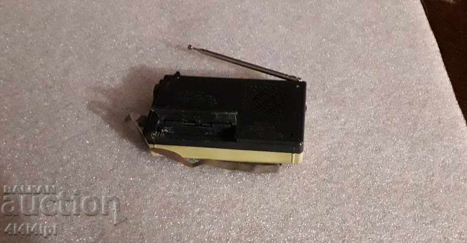 Mini radio. - 7