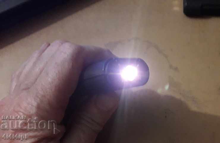 Auction  Currency detectors