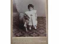 SOFIA OLD CHILDREN'S PHOTO PHOTO CARDBOARD CHILD LAMB