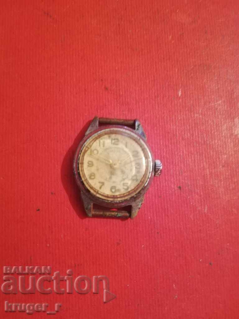 Women's watch VESNA with price 4.00 BGN | € 2.05 Women's watch VESNA with price 4.00 BGN | € 2.05