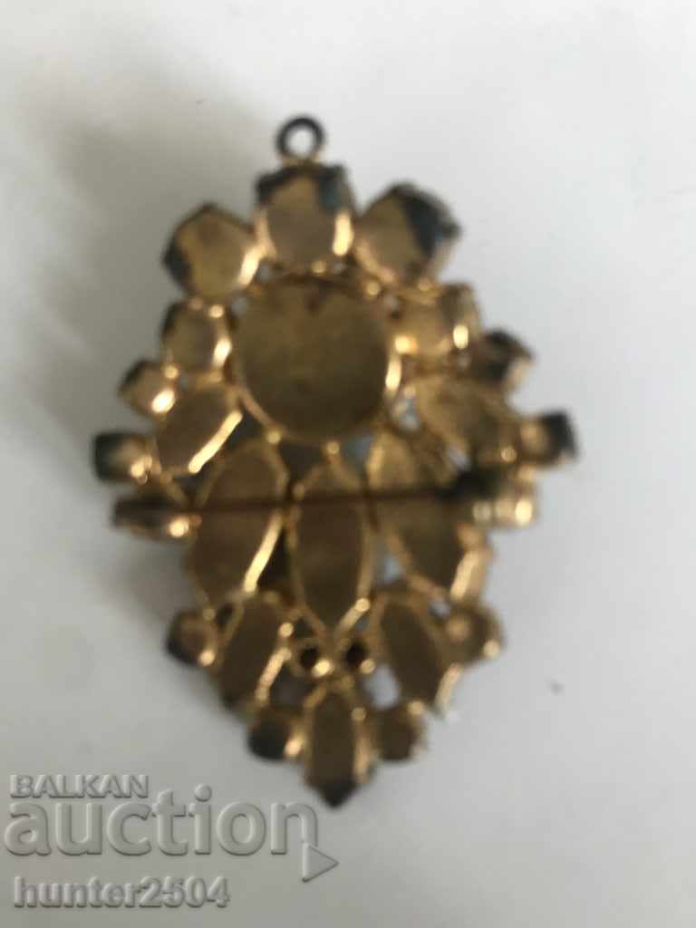 Brooch with turquoise-old with price 19.95 BGN | € 10.20 Brooch with turquoise-old with price 19.95 BGN | € 10.20