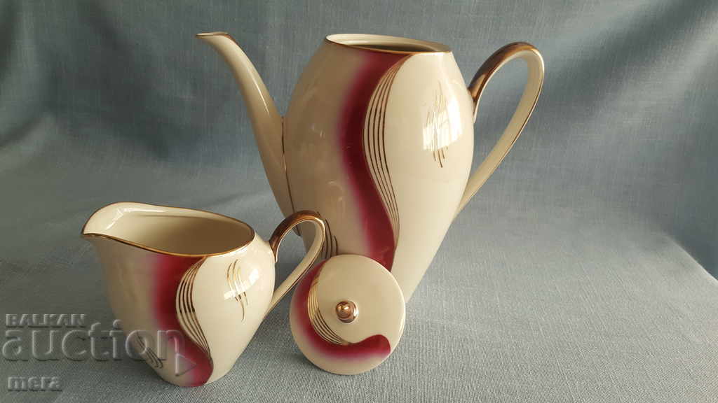 Auction  Large porcelain jug and latiere - Bavaria