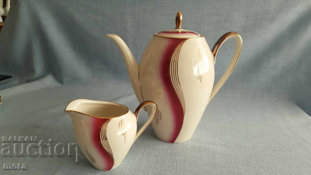 Large porcelain jug and latiere - Bavaria