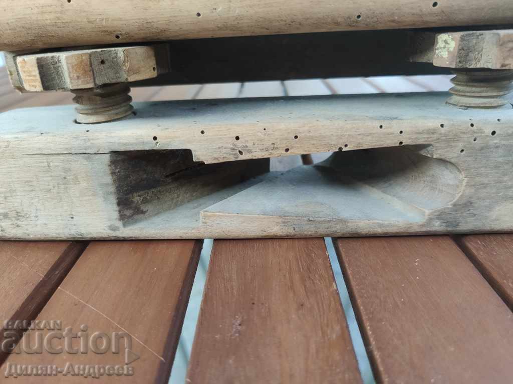 Licitație Aparat de tâmplărie antic