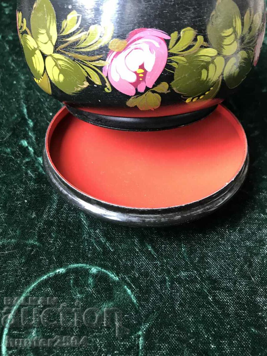 Metal box, painted, USSR, d. 11 cm with price 29.95 BGN | € 15.31 Metal box, painted, USSR, d. 11 cm with price 29.95 BGN | € 15.31