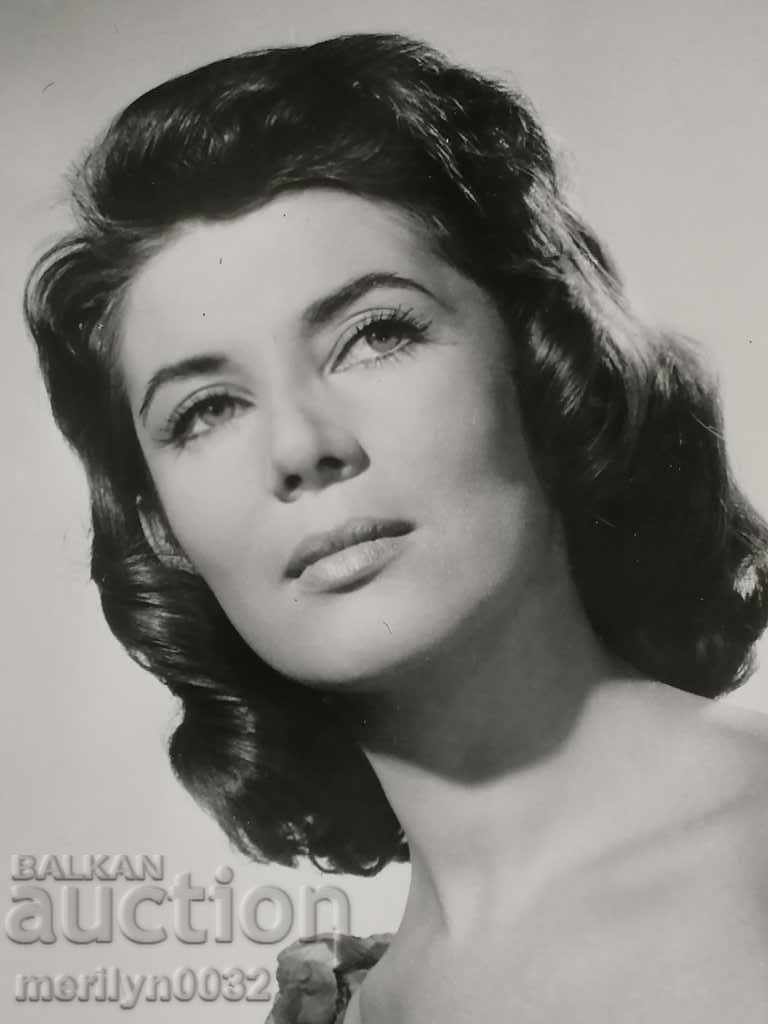 Postcard photo Moriam Bru Vienna with price 25.00 BGN | € 12.78 Postcard photo Moriam Bru Vienna with price 25.00 BGN | € 12.78