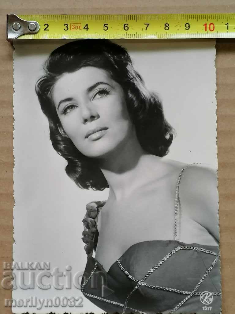 Delivery of Postcard photo Moriam Bru Vienna Delivery of Postcard photo Moriam Bru Vienna