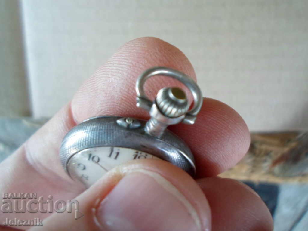Auction  antique swiss silver lady pocket watch-working