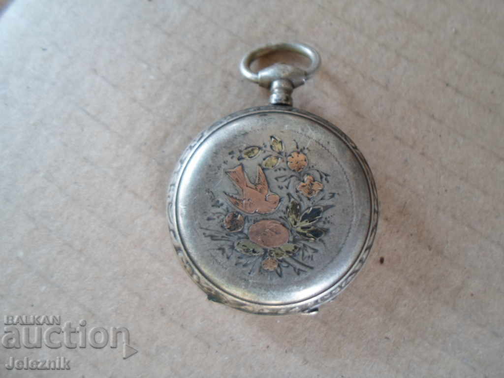ceas de buzunar antic elvețian argintiu pentru damă - de restaurat cu preț 64.90 BGN | € 33.18