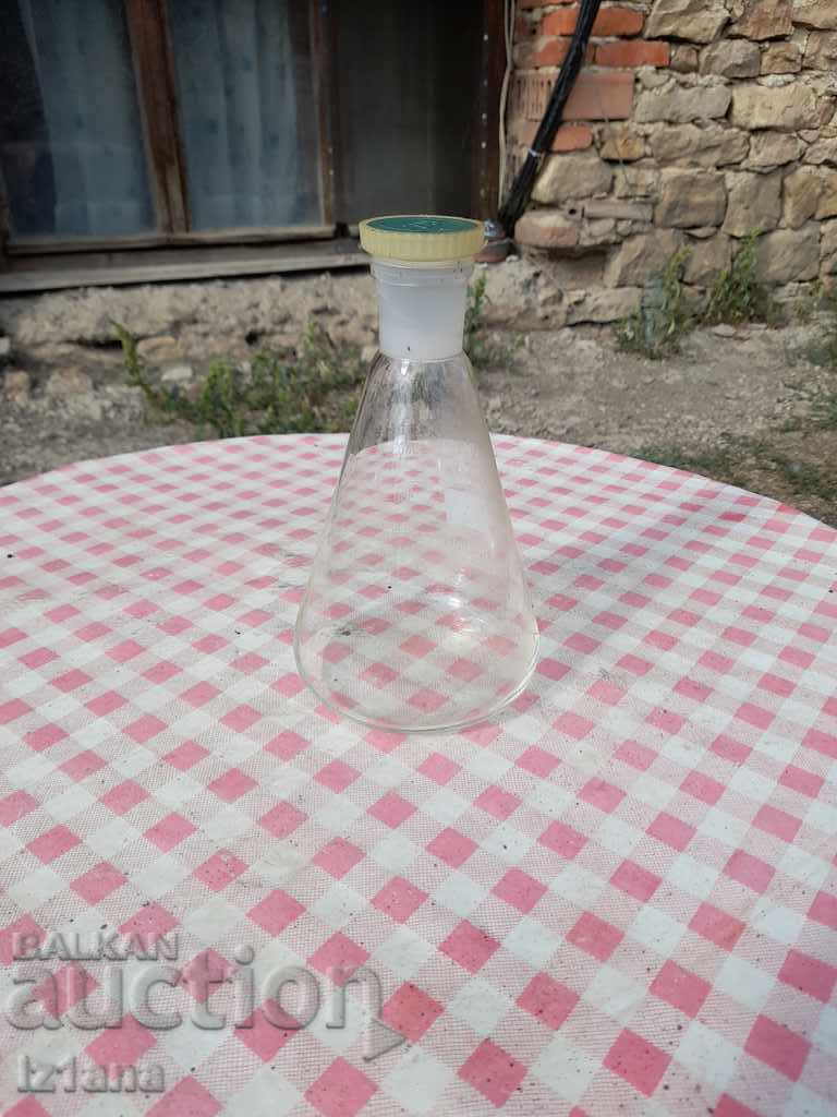 Old Jenaglas 500 flask with price 18.00 BGN | € 9.20 Old Jenaglas 500 flask with price 18.00 BGN | € 9.20