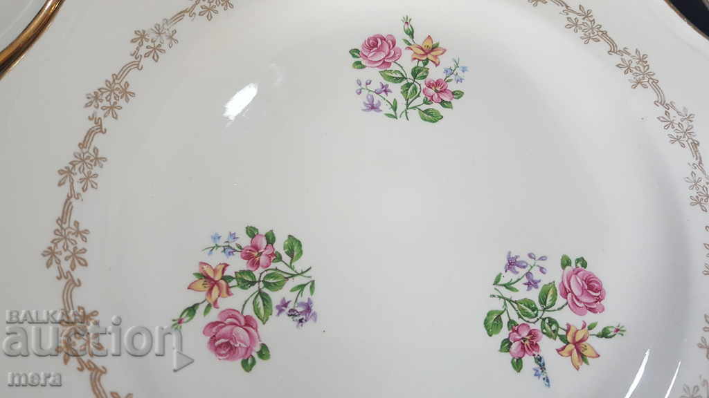 Delivery of Porcelain plates -L'amandinoise Delivery of Porcelain plates -L'amandinoise