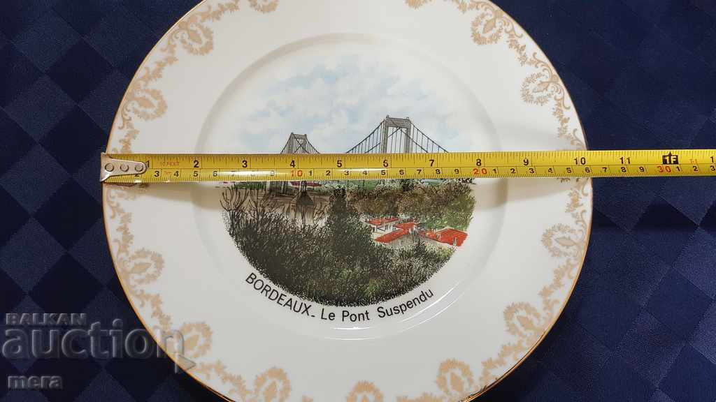 Auction  Porcelain plate - Limoges